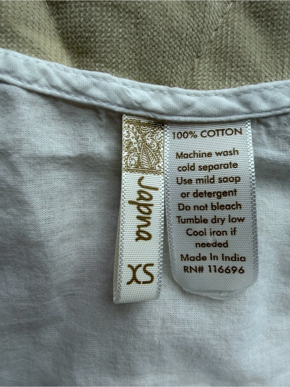 Boho Eyelet Lace Button-Down Cami Crop Top – White - Picture 3 of 6
